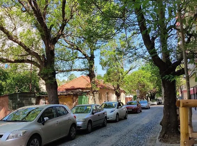 Cozy Near The Historical Heart Of By Flat Mаnager *