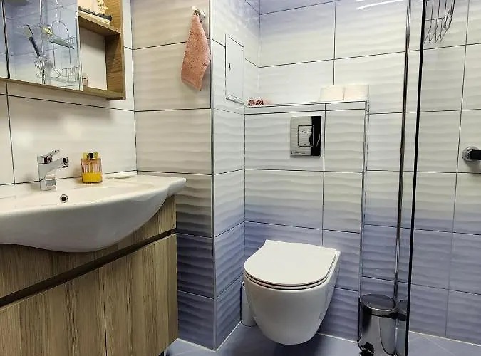 Cozy Near The Historical Heart Of By Flat Mаnager *